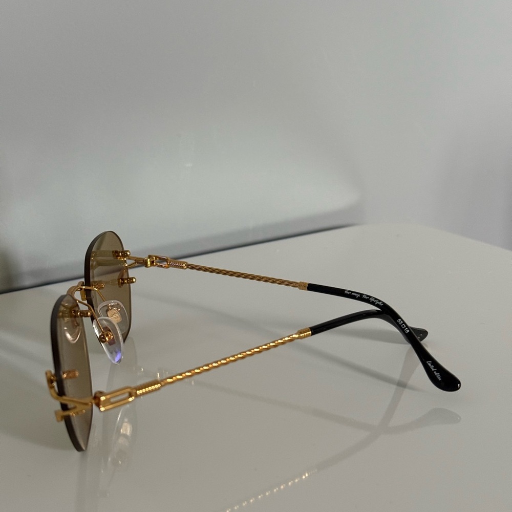 Gold Rimless Sunglasses - Picture 4 of 4